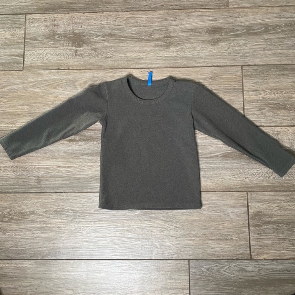 Pair Of Kids 120 Long Sleeve Tops - Picture 2 of 7
